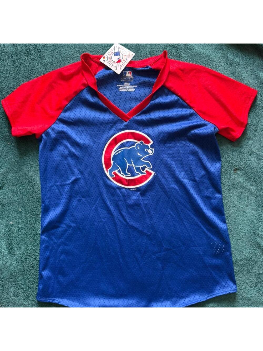 NWT MLB Chicago Cubs Women's V-Neck Mesh Jersey Medium